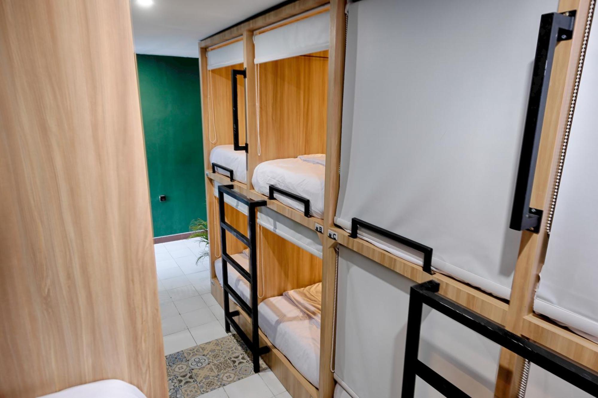Hubs Hostel يوغياكارتا المظهر الخارجي الصورة